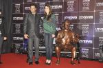 Kareena Kapoor, Randhir Kapoor and Madhur Bhandarkar unveil UTVstars Walk of the Stars in Taj Land_s End, Mumbai on 28th March 2012 (59).JPG